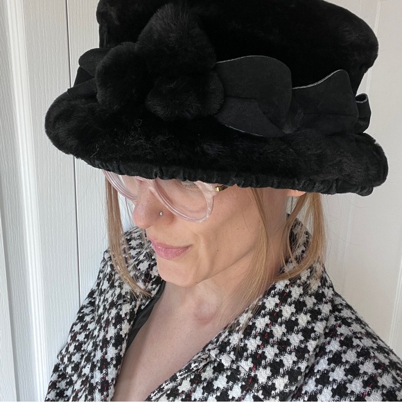 1990’s Holt Renfrew Fashion Hat - Picture 4 of 12